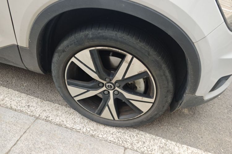 沃尔沃XC40新能源 2021款 P8 纯电 四驱智雅运动版车身外观6007