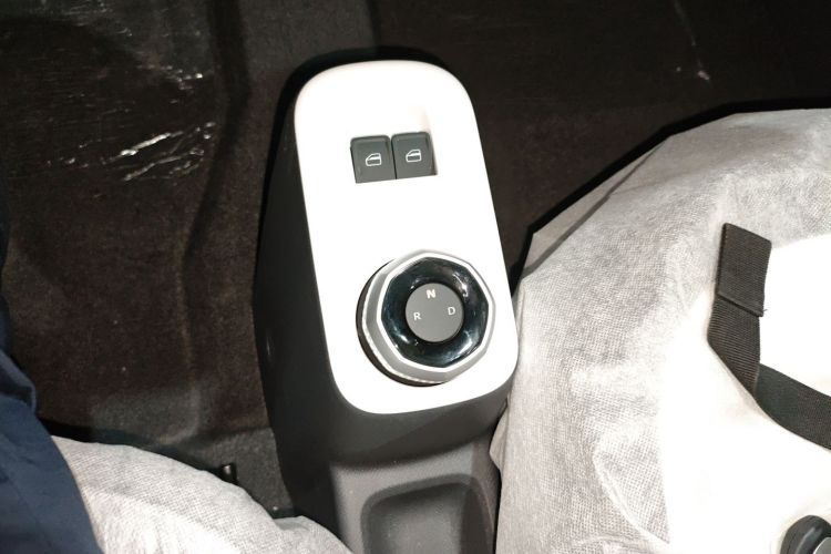 吉利银河 2025款 210km 熊猫卡丁中控内饰18