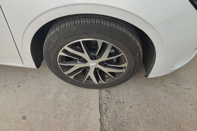 吉利汽车 帝豪 2026款 第4代 400万纪念款 1.5L 手动超越型车身外观10