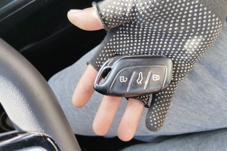 名爵 MG5 2022款 180DVVT CVT青春豪华版中控内饰11