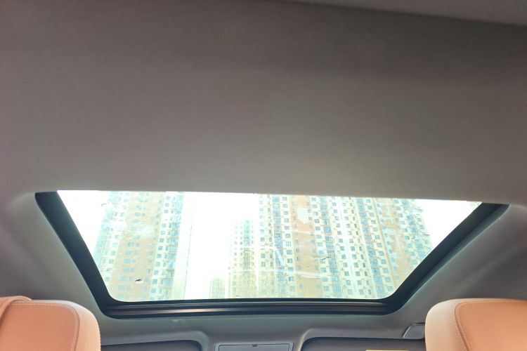 捷豹XFL 2023款 XFL 2.0T P250 两驱精英运动版中控内饰22