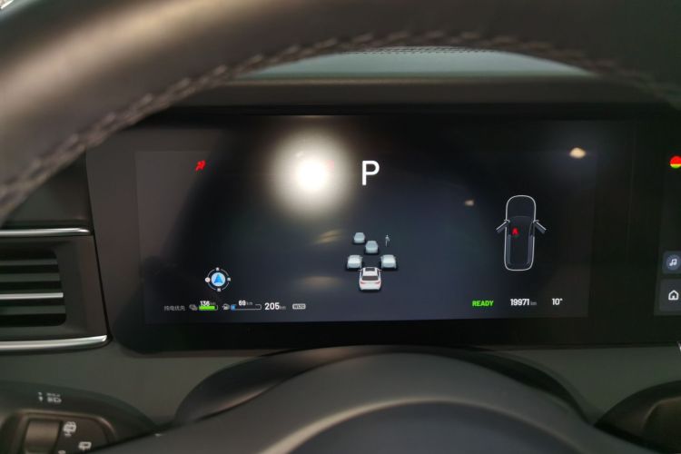 理想汽车 理想ONE 2021款 增程6座版中控内饰14