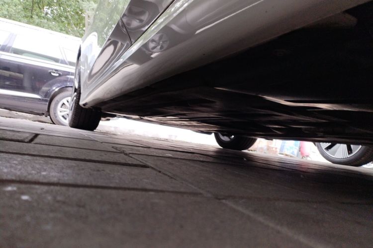 宝马3系 2022款 改款 325Li M运动套装局部细节9002