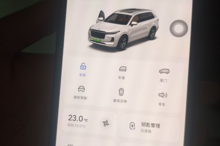 理想汽车 理想ONE 2020款 增程6座版中控内饰11