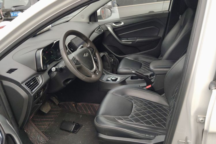 奇瑞新能源 艾瑞泽e 2020款 出行版plus中控内饰19