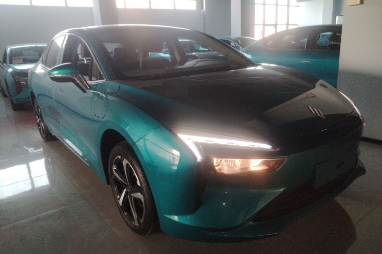 江铃集团新能源 羿 2023款 标准续航行业版车身外观3