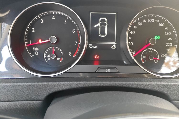 大众 高尔夫 2019款 280TSI DSG舒适型 国V中控内饰15