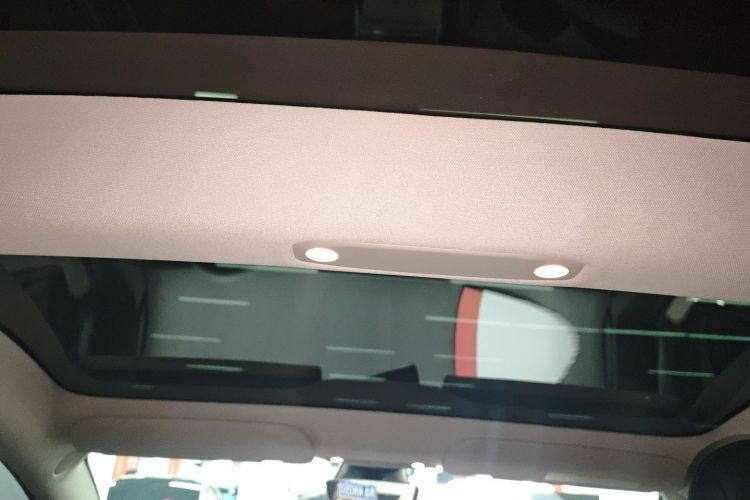 特斯拉 Model 3 2021款 Performance高性能全轮驱动版 3D6中控内饰22