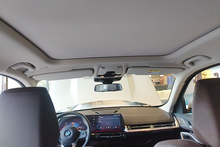 宝马X1 2023款 sDrive25Li X设计套装中控内饰22