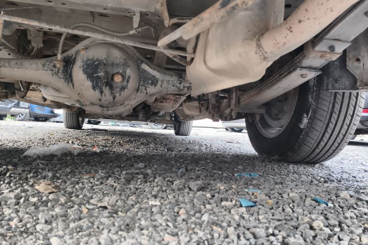 江淮瑞风 瑞风M4 2017款 2.0T 手动豪华型局部细节9009