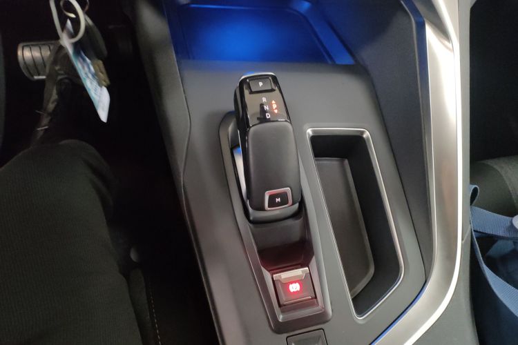 标致4008 2019款 400THP 尝先版局部细节18