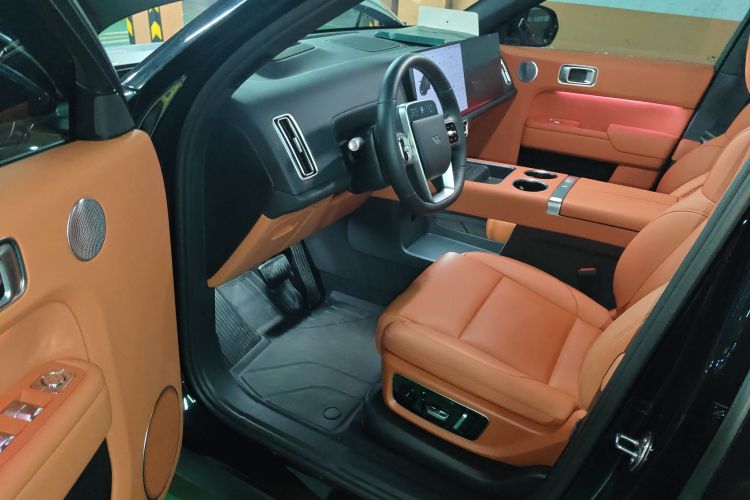 理想汽车 理想L8 2024款 Ultra中控内饰20