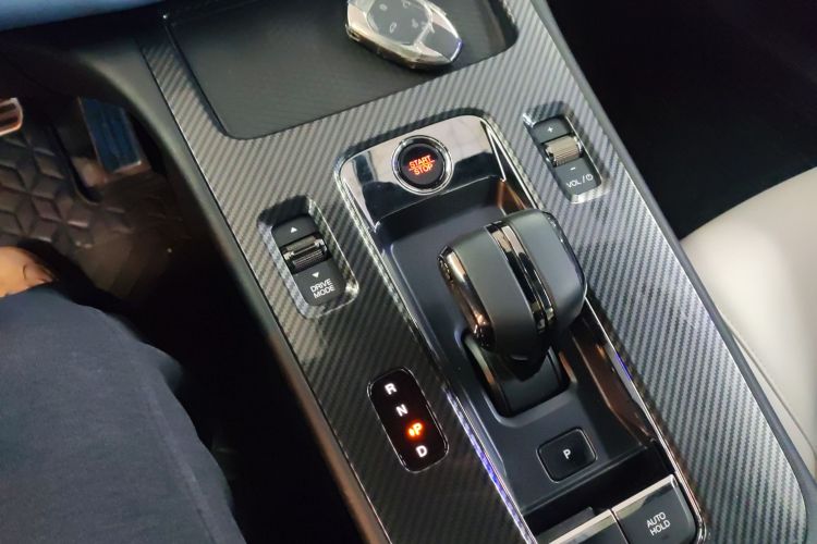 广汽传祺 2023款 影豹H 智能混动版中控内饰18