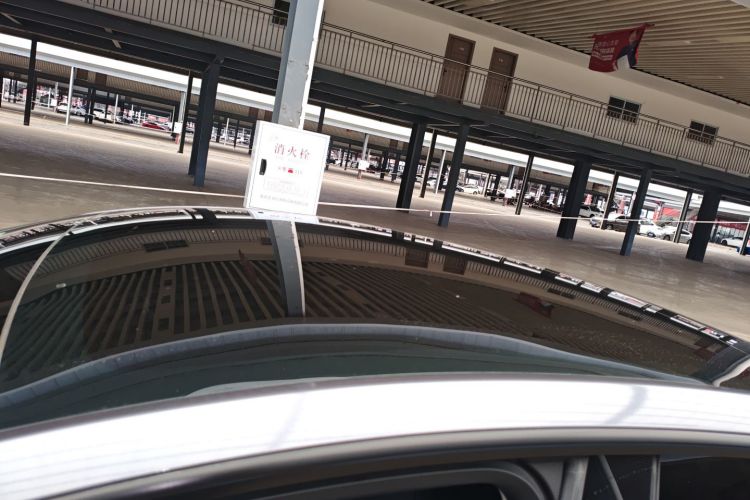 特斯拉 Model Y 2021款 标准续航后驱版局部细节57