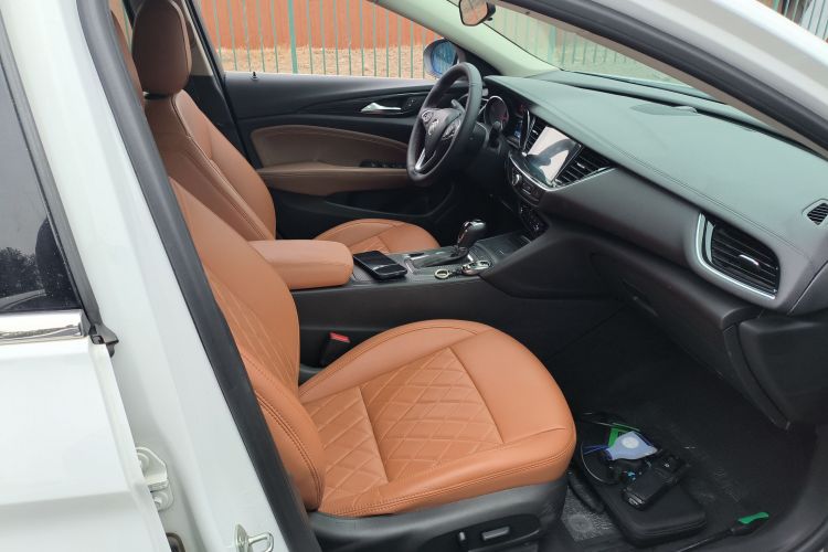 别克 君威 2019款 20T 精英型 国VI局部细节41