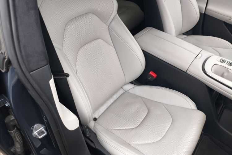 小米汽车 小米SU7 2024款 四驱超长续航高阶智驾Max版局部细节41