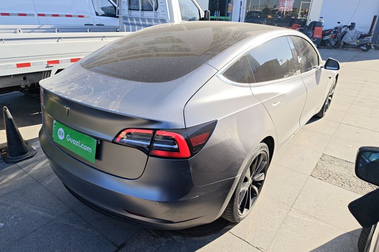 特斯拉 Model 3 2020款 改款 长续航后轮驱动版车身外观7