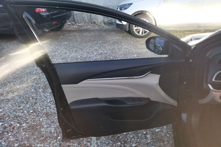 别克 英朗 2015款 15N 自动豪华型中控内饰7007