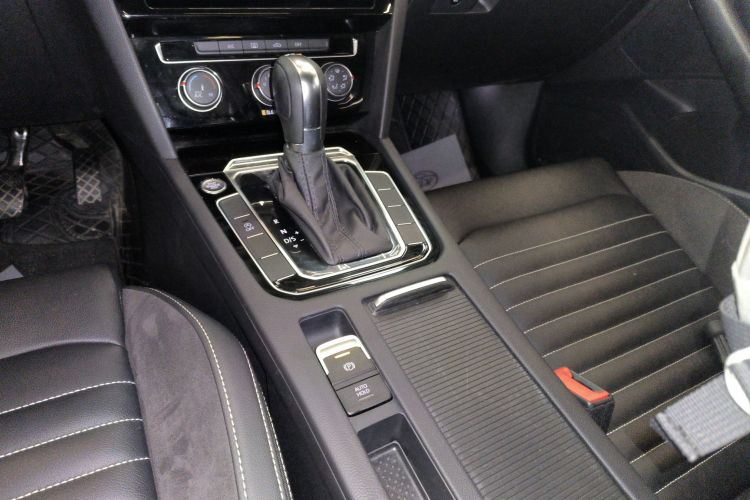 大众 迈腾 2020款 280TSI DSG 舒适型局部细节18