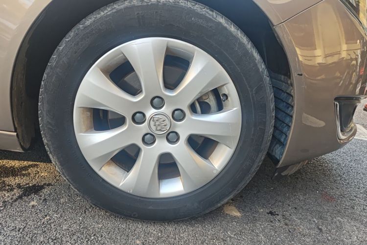 别克 君威 2015款 1.6T 精英技术型车身外观6007