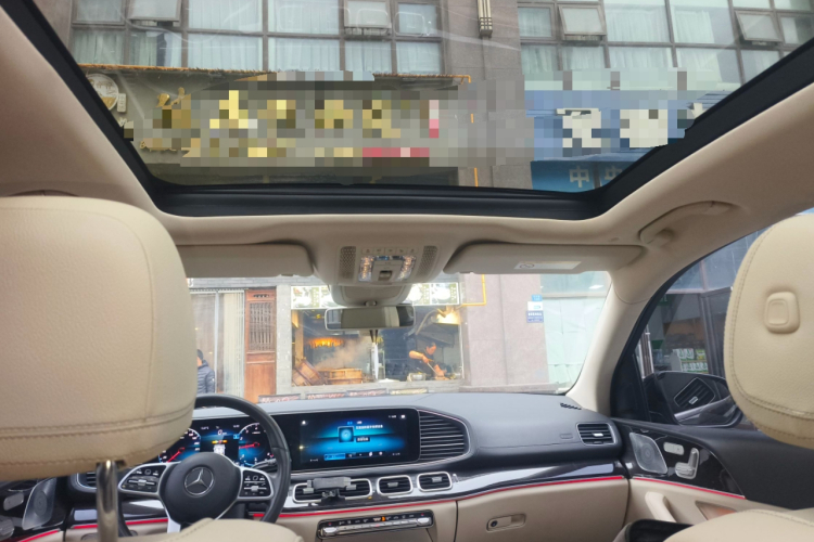 奔驰GLE 2020款 改款 GLE 350 4MATIC 时尚型局部细节22