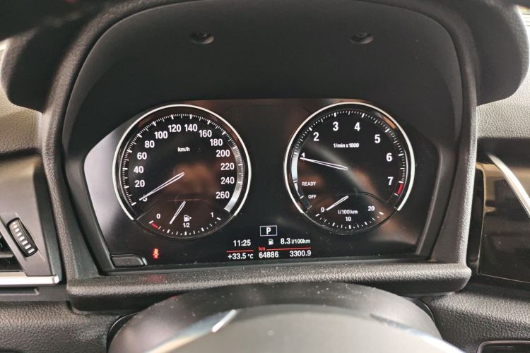 宝马2系旅行车 2018款 218i 时尚型中控内饰14