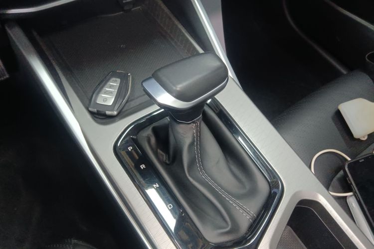 吉利汽车 帝豪 2023款 第4代冠军版 1.5L CVT尊贵型局部细节18