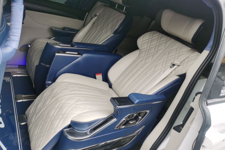 别克GL8 2021款 ES陆尊 653T 舒适型中控内饰7004