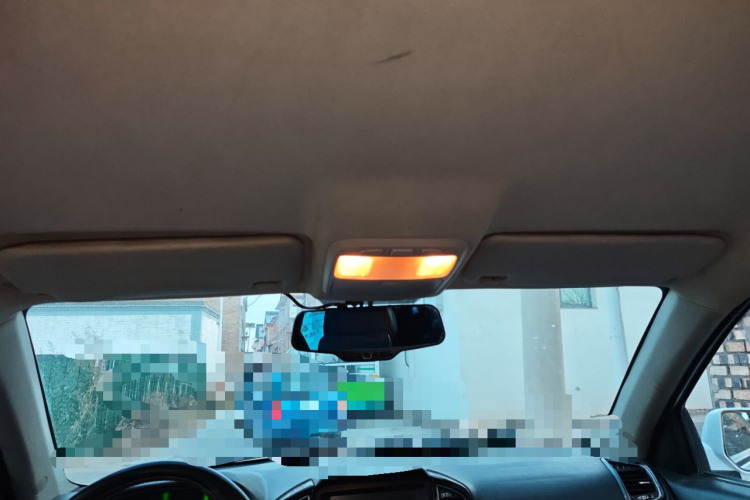 陆风X8 2014款 探索版 2.0L 都市先锋版中控内饰22