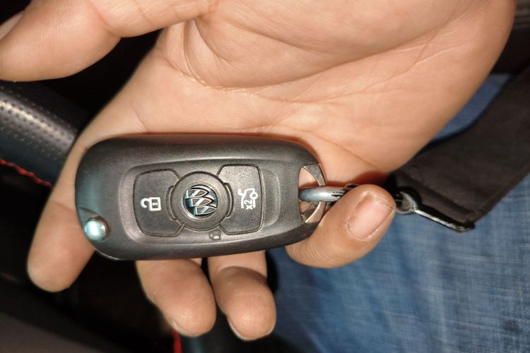 别克 威朗 2018款 三厢 20T 双离合领先型中控内饰7001