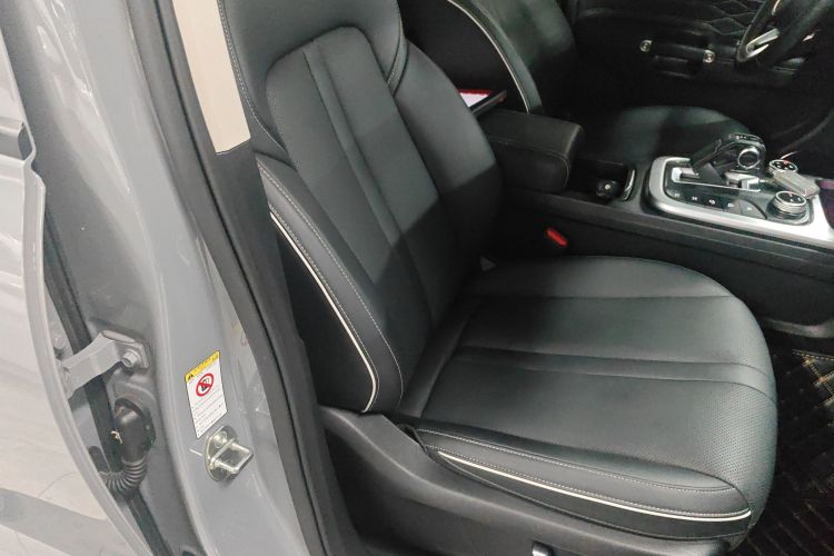 坦克300 2021款 越野版 2.0T 征服者局部细节41