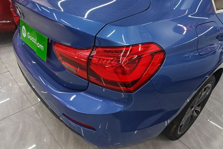 宝马1系 2017款 118i 运动型车身外观9