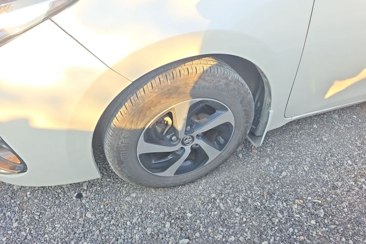 丰田 雷凌 2017款 改款 185T CVT精英版 国V车身外观6002