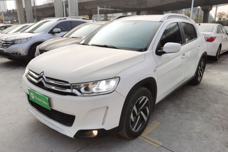 雪铁龙C3-XR 2018款 1.6L 自动先锋型车身外观1