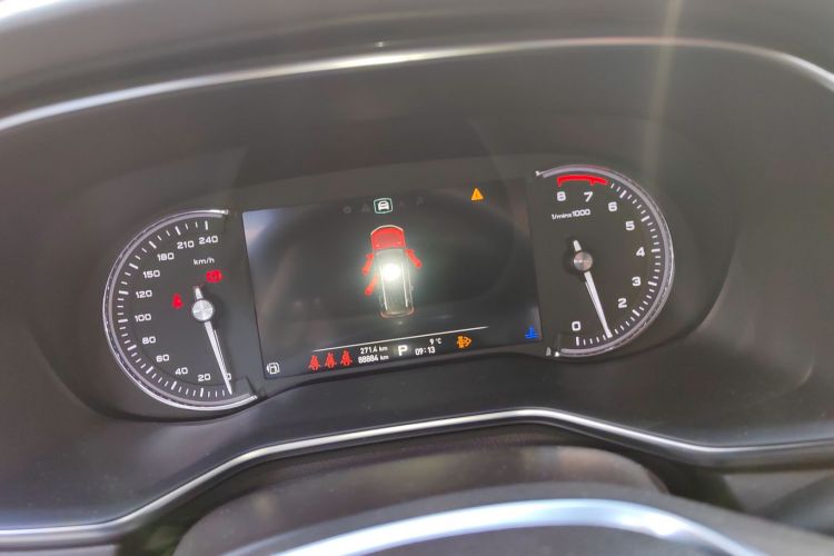 荣威RX8 2019款 30T 智联网两驱超群旗舰版局部细节14