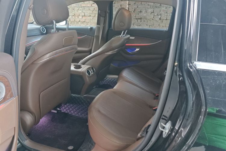 奔驰E级 2020款 E 300 L 时尚型中控内饰21