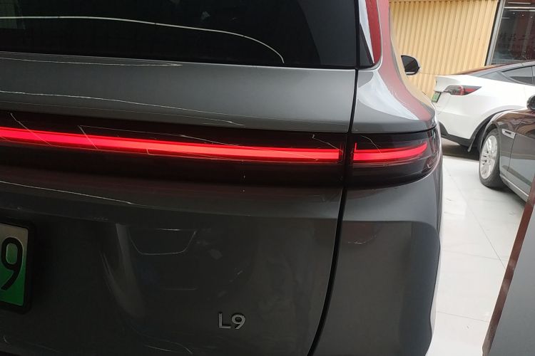 理想汽车 理想L9 2022款 Max车身外观9