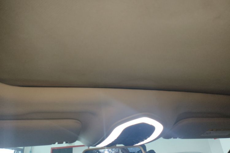 众泰SR9 2017款 2.0T 自动极致之梦版中控内饰22