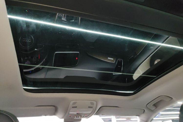 奥迪Q5 2013款 40 TFSI 豪华型中控内饰22