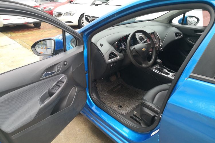 雪佛兰 科鲁兹 2017款 1.5L 自动先锋天窗版中控内饰7003