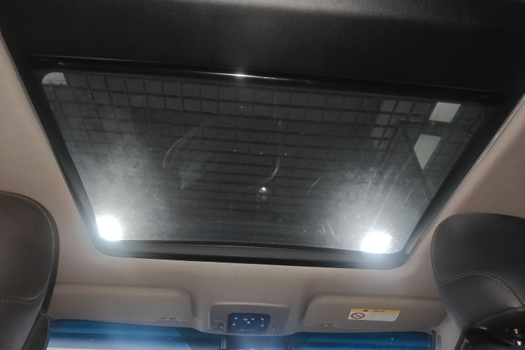 丰田 凯美瑞 2018款 2.5G 豪华版中控内饰22