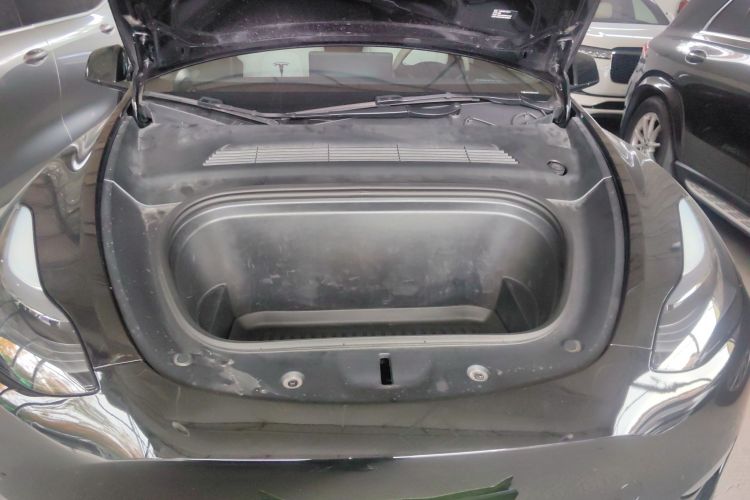 特斯拉 Model Y 2023款 长续航全轮驱动版局部细节24