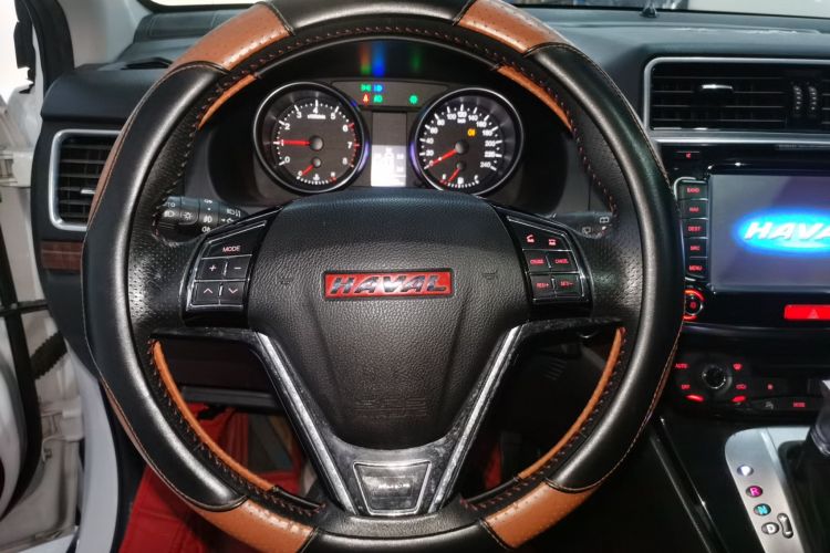 哈弗H6 2014款 运动版 2.4L 自动精英型中控内饰13