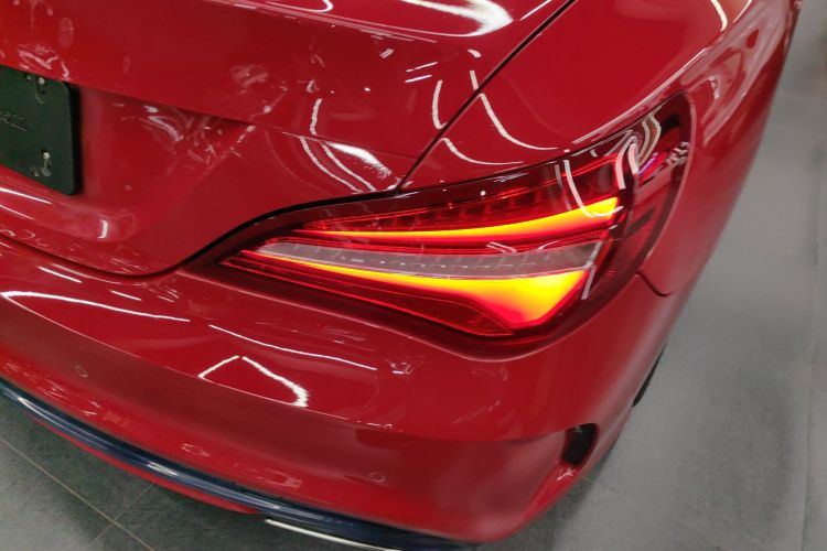 奔驰CLA 2018款 CLA 200 时尚型车身外观9