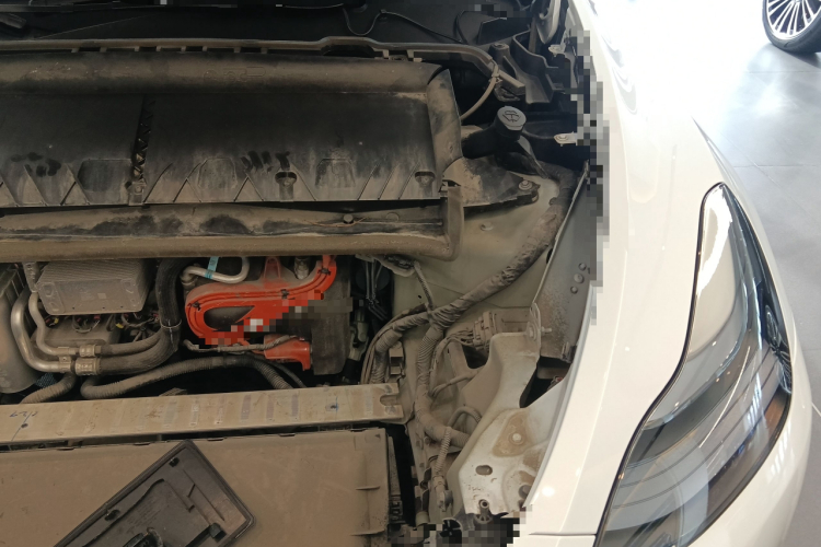 特斯拉 Model Y 2022款 改款 后轮驱动版机舱底盘26