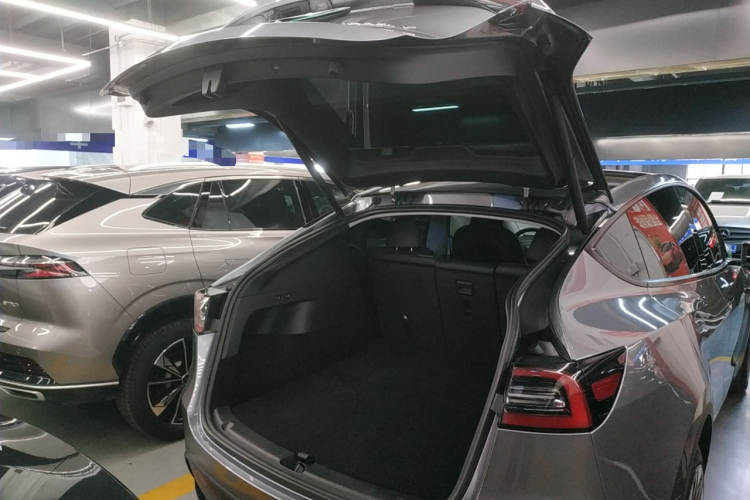 特斯拉 Model Y 2024款 后轮驱动版局部细节23
