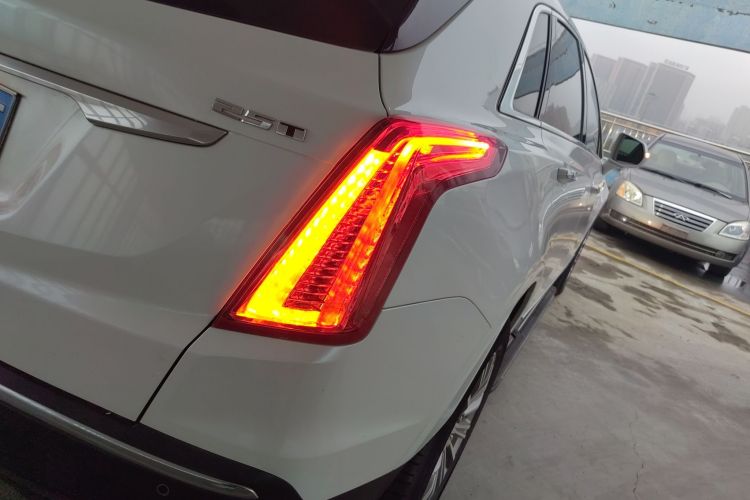 凯迪拉克XT5 2016款 25T 豪华型车身外观9