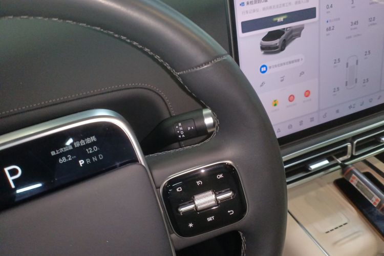 理想汽车 理想L8 2024款 Ultra中控内饰18