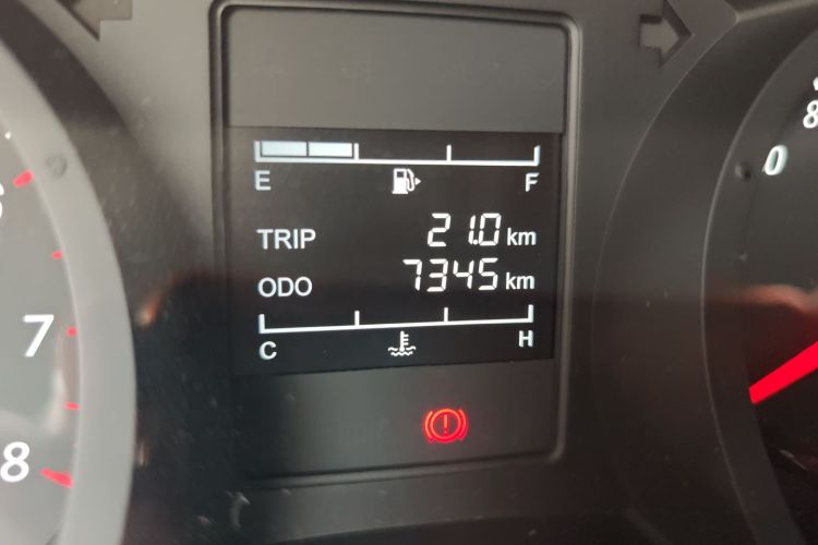 五菱汽车 五菱宏光PLUS 2020款 1.5L 手动标准型 5座中控内饰15