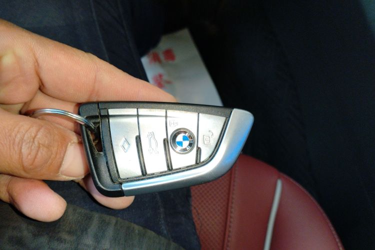 宝马5系新能源 2021款 535Le M运动套装中控内饰7001